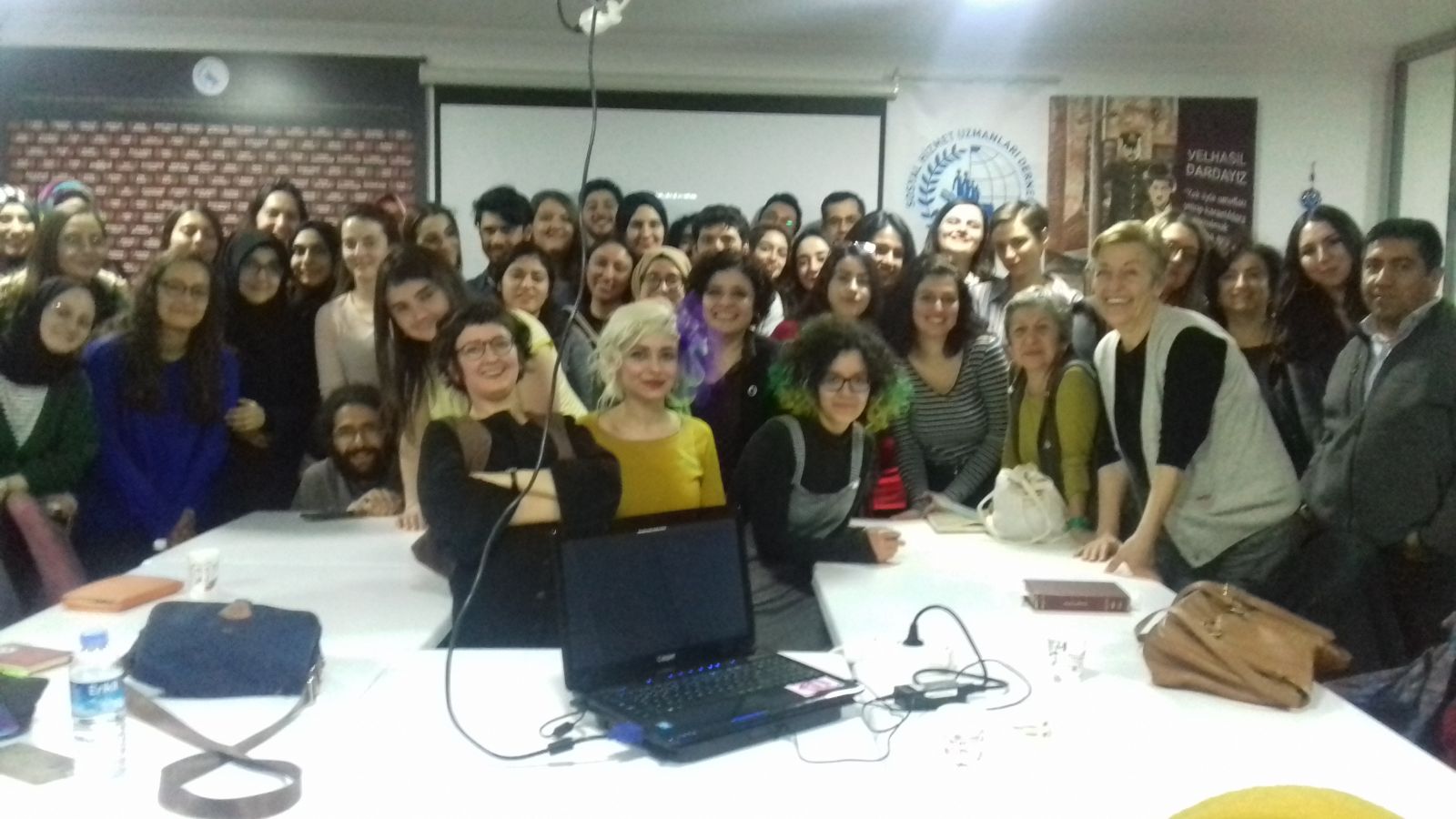 “Cinsiyetçi, homofobik, transfobik komiği toplumsal hareket değiştirecek | Kaos GL - LGBTİ+ Haber Portalı Haber